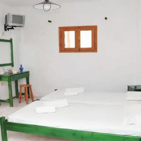 Apart-hotel Halaris *
